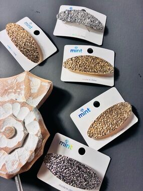 Mint Sparkle Oval Barrette - Gold & Silver Tones